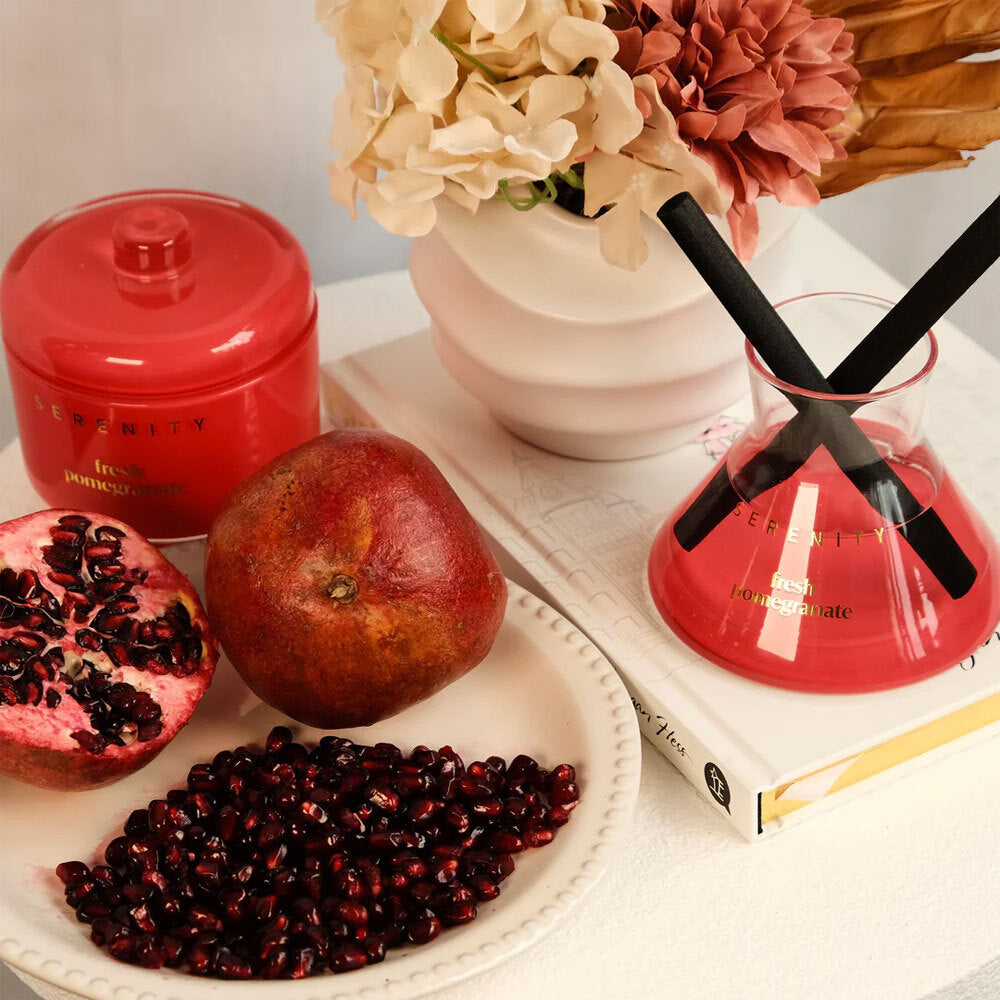 Serenity Vivid Fragrance Glass Candle In a Box - Fresh Pomegranate 230g — image 2
