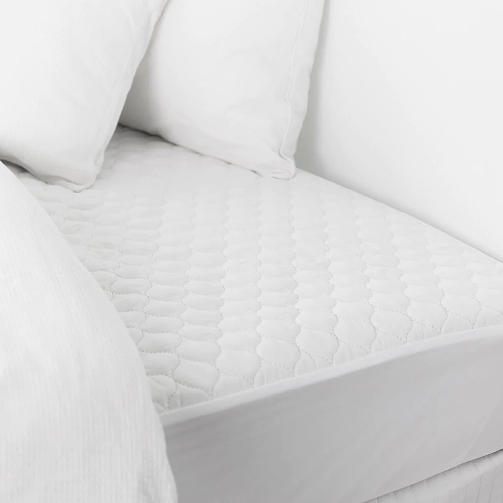 Tontine Comfortech Bed Comfort Plus Mattress Protector Anti Allergy — image 3