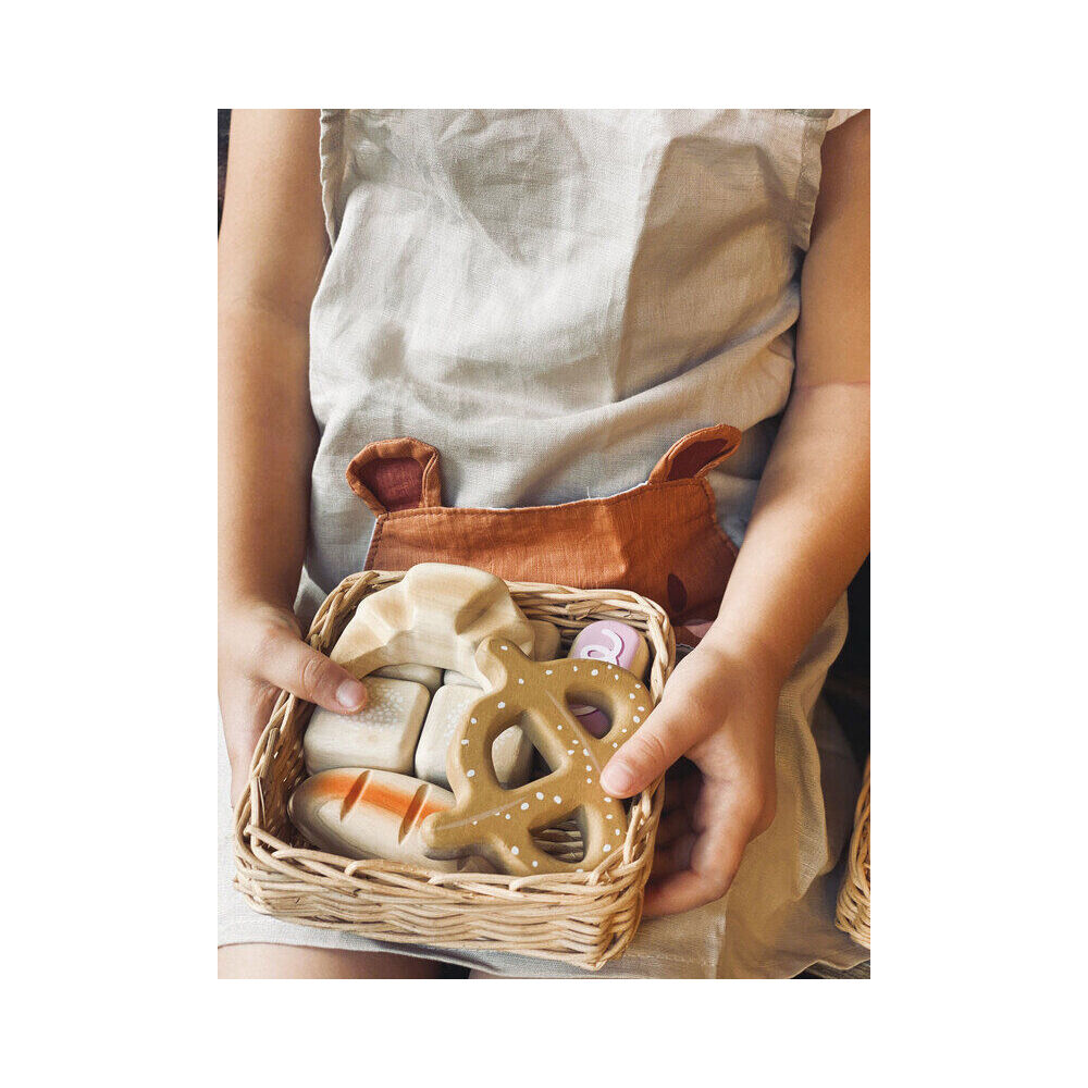 Tender Leaf Toys Bread Basket Kids/Children Fun Pretend Play Wooden Toy 3y+ — image 2