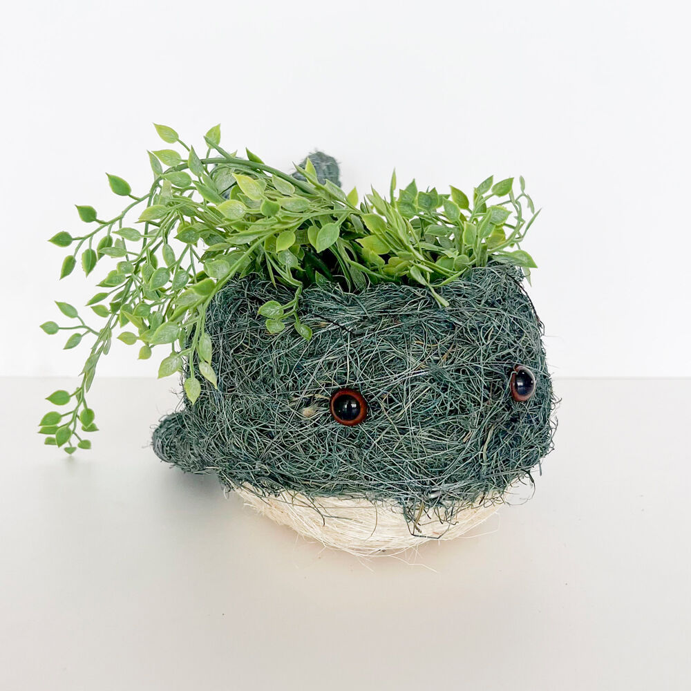 Urban Husk Whale Coconut Fibre Plant/Flower Pot Home Garden Decor 26x15cm Blue — image 2