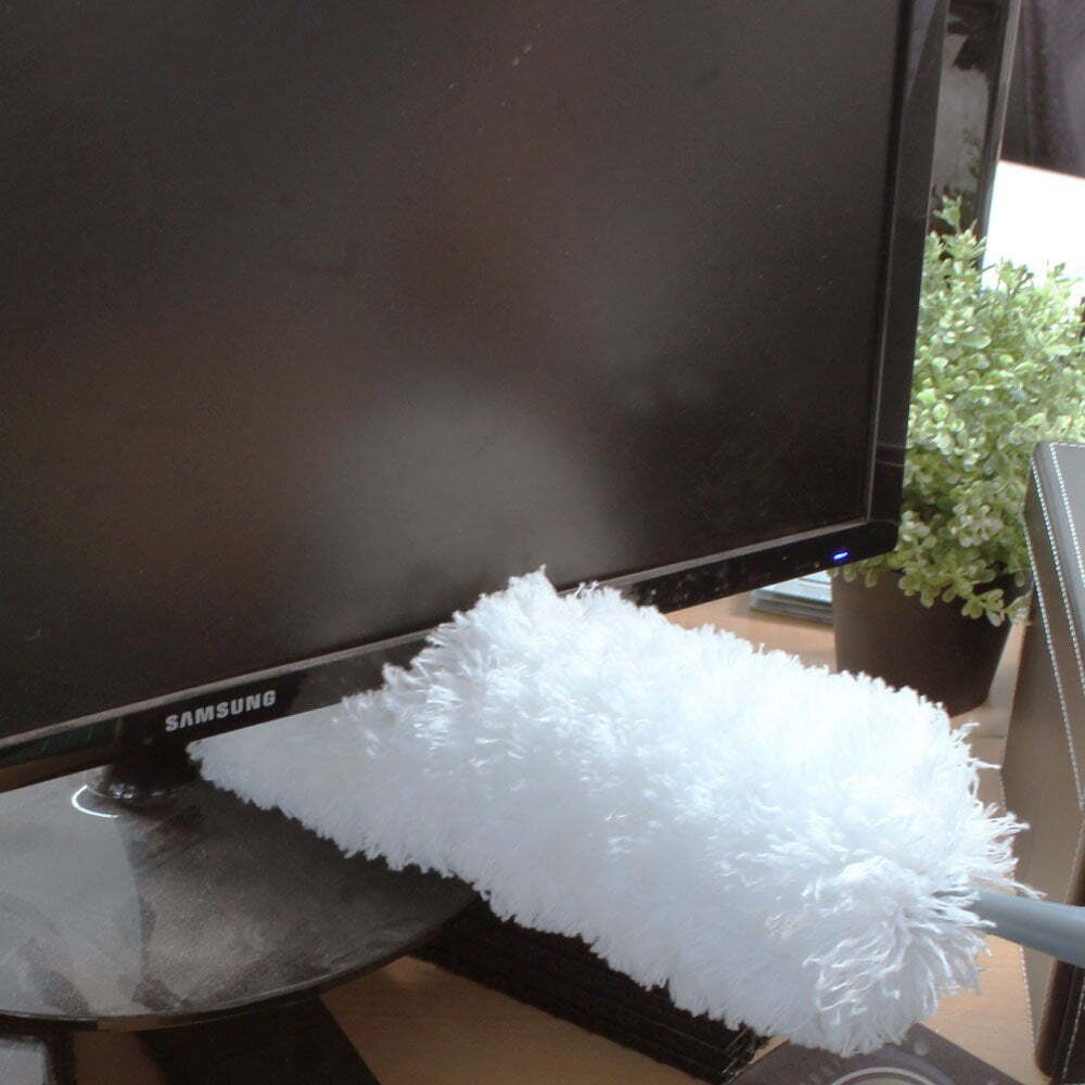 White Magic 170cm Adjustable Handy Duster Home Sweeping Cleaner White — image 4