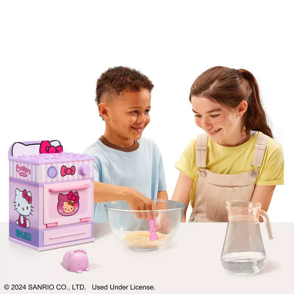 Cookeez Makery Scented Plush Toy Hello Kitty and Friends Oven Playset — image 6