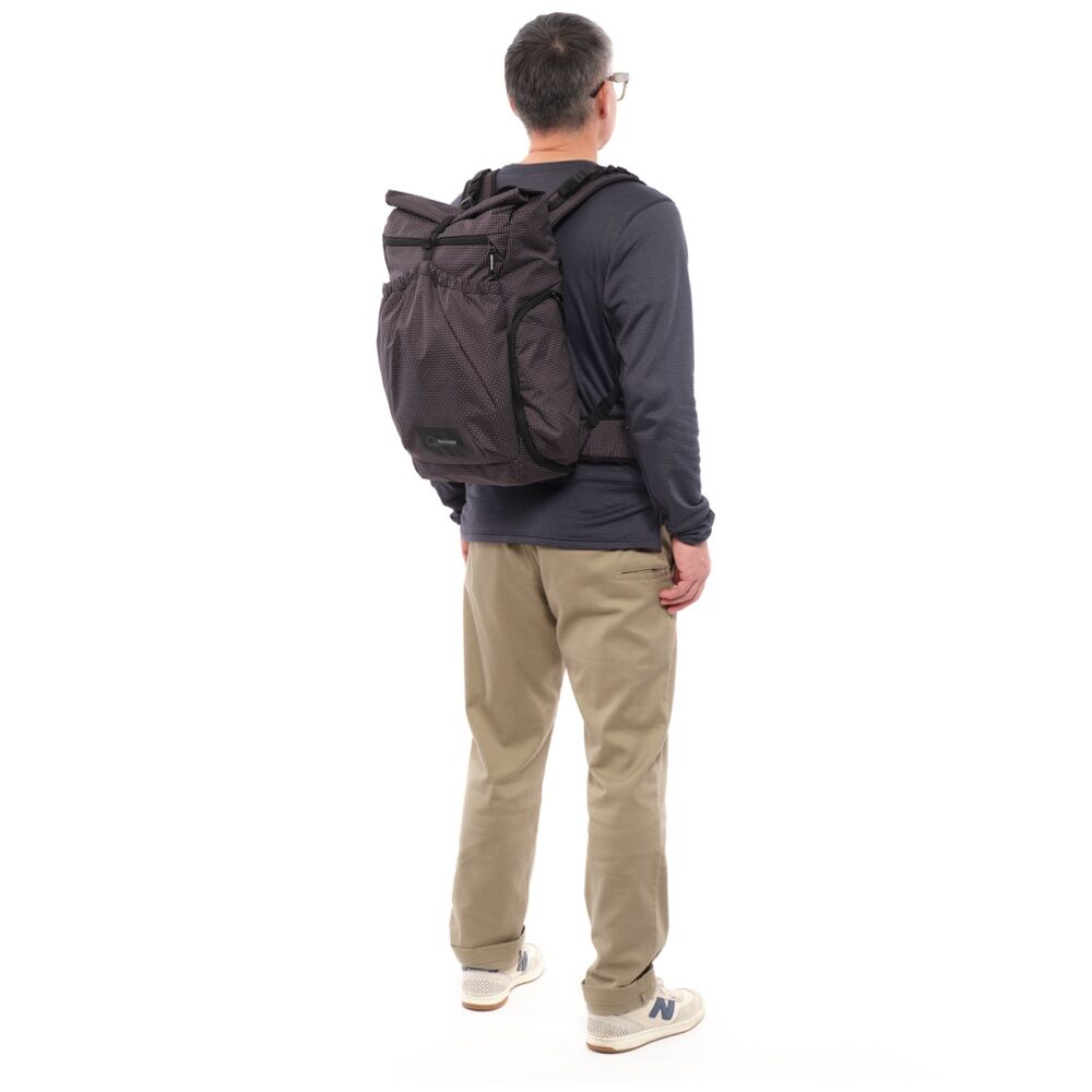 Shimoda Side Lite 22 Starter Kit Lightweight Modular Access Black/White — image 6