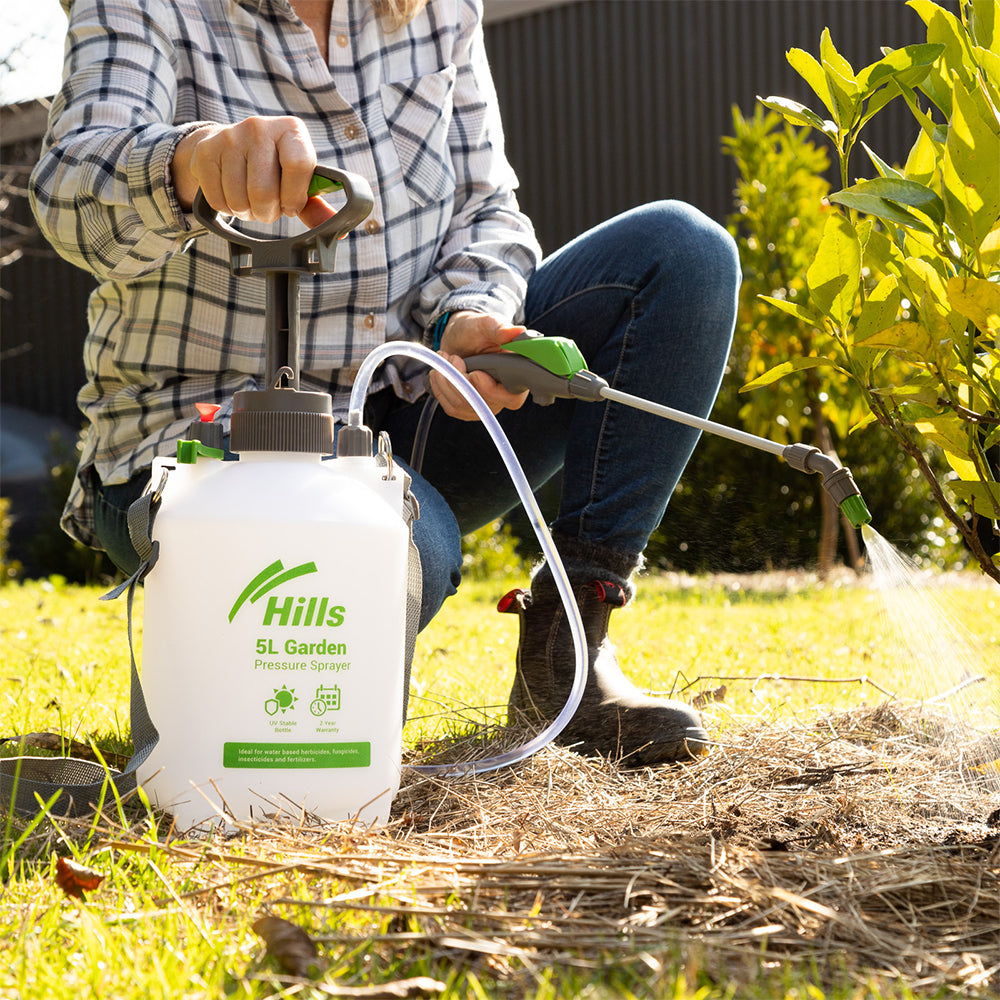 100728-hills-garden-pressure-spray-bottle-5l-with-ergonomic-handle