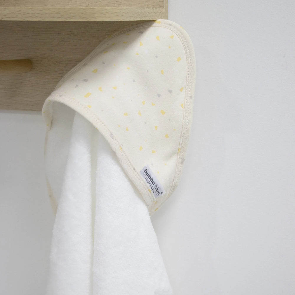 10384-bubba-blue-everyday-essentials-hooded-towel-terrazzo-wheat-75x75cm