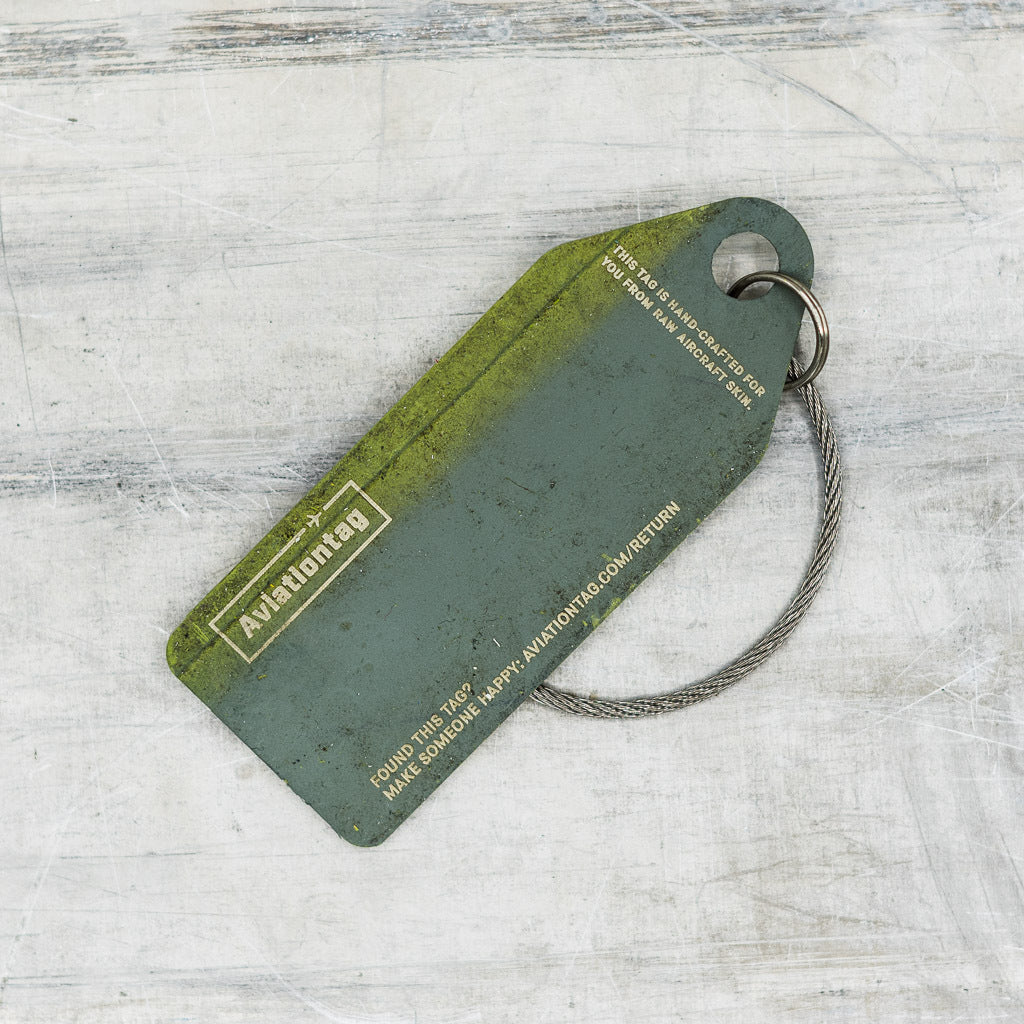 12017-aviationtag-boeing-b757-delta-airlines-keychain-14-5cm-tag-white