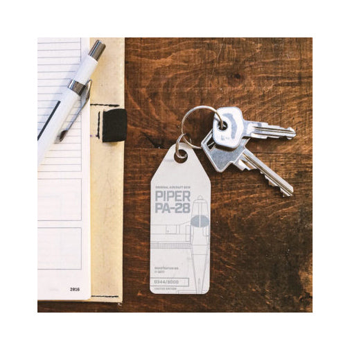 12025-aviationtag-piper-pa28-keychain-14-5cm-tag-white