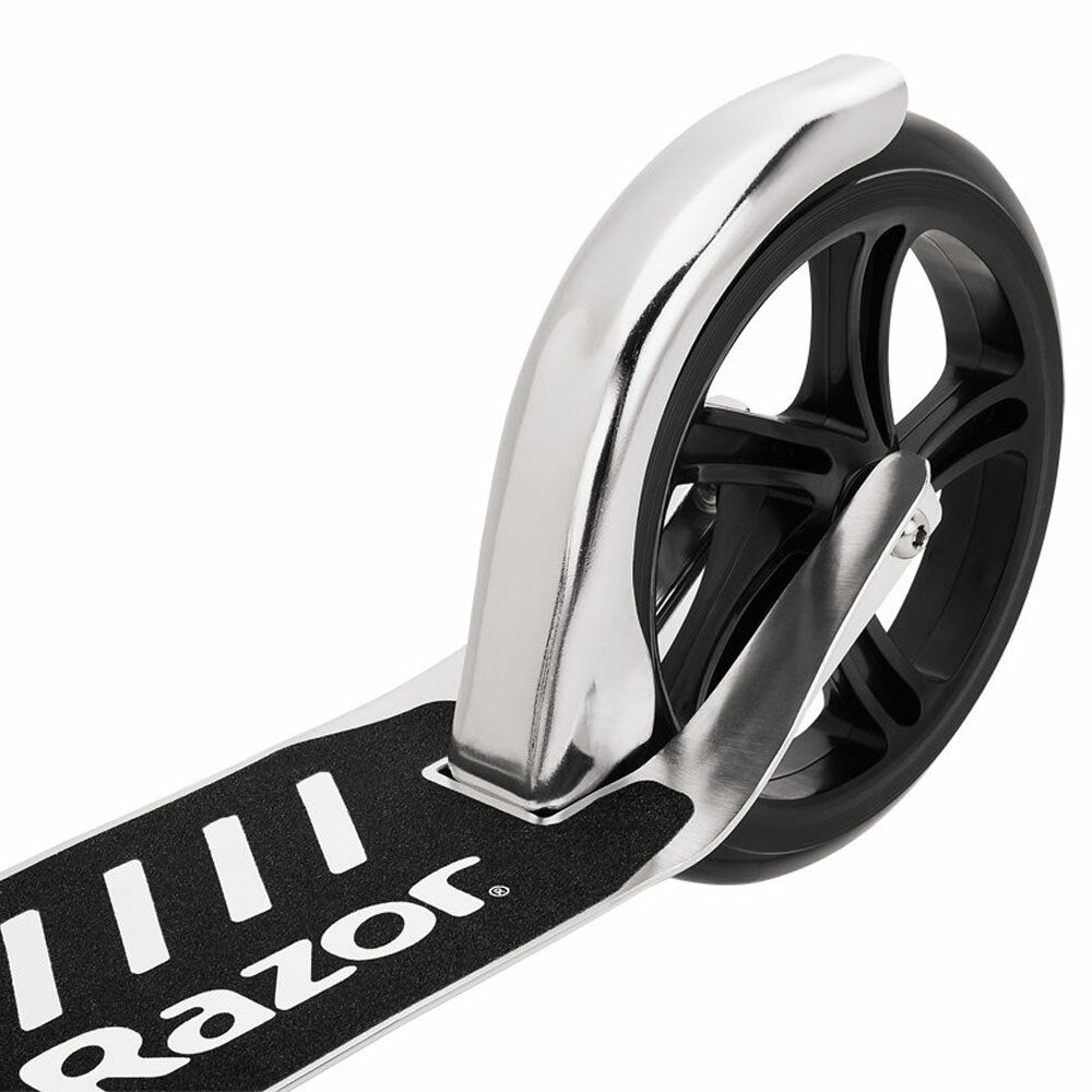 13013211-razor-a5-dlx-kick-scooter-silver