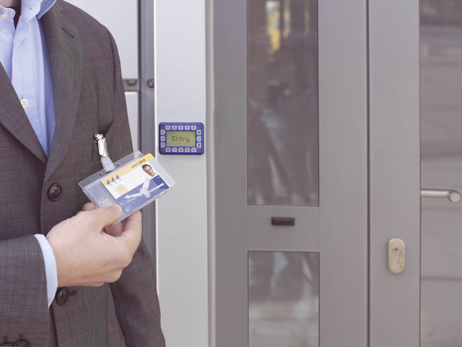 1801319-durable-8-7cm-security-duo-pass-card-holder-acrylic-w-clip-clear