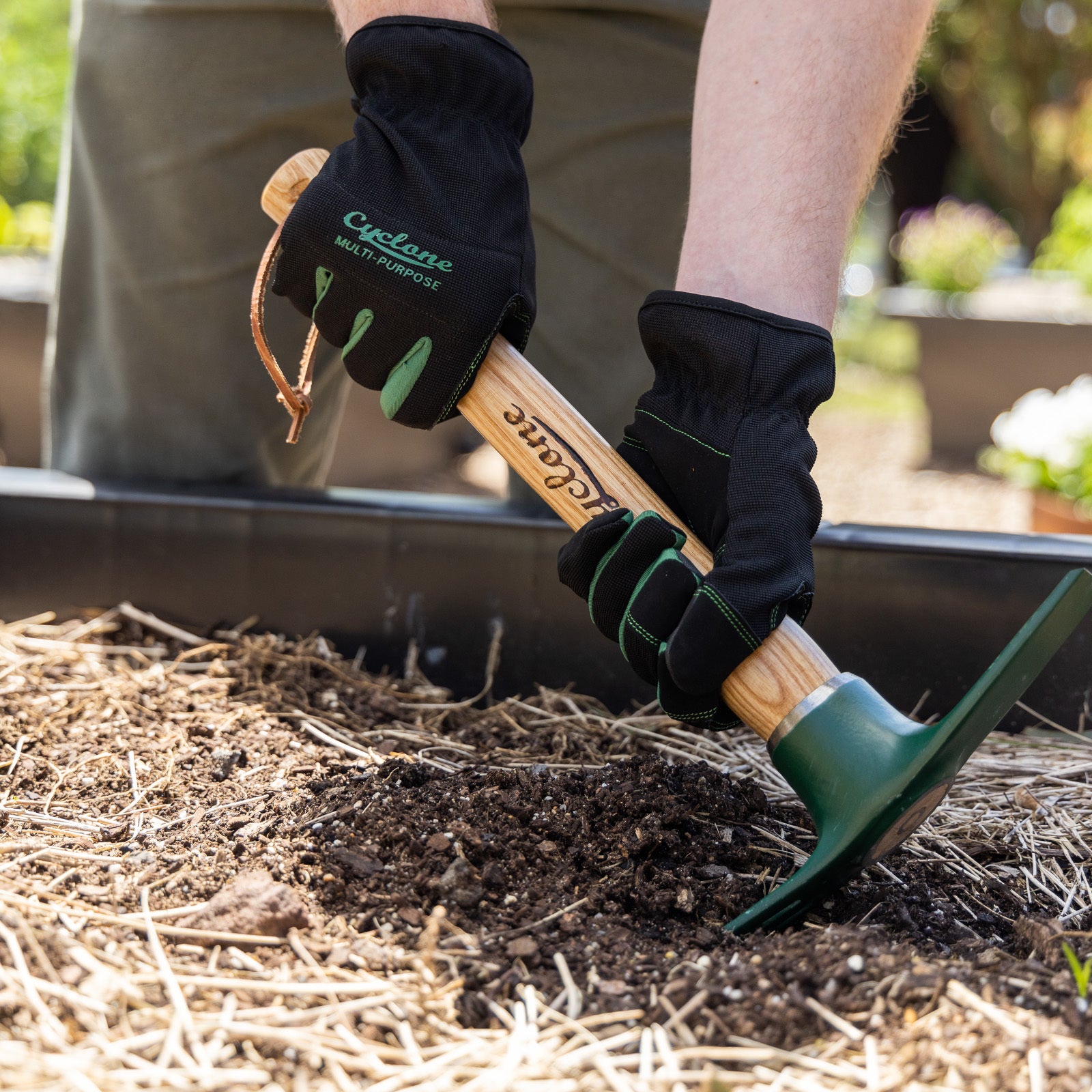 20114045-cyclone-size-large-multi-purpose-gardening-gloves-touch-screen-compatible