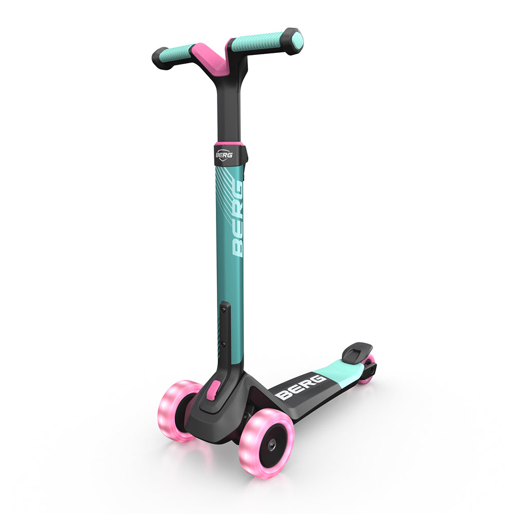 24-77-07-00-berg-nexo-foldable-kids-scooter-with-lights-mint-age-2