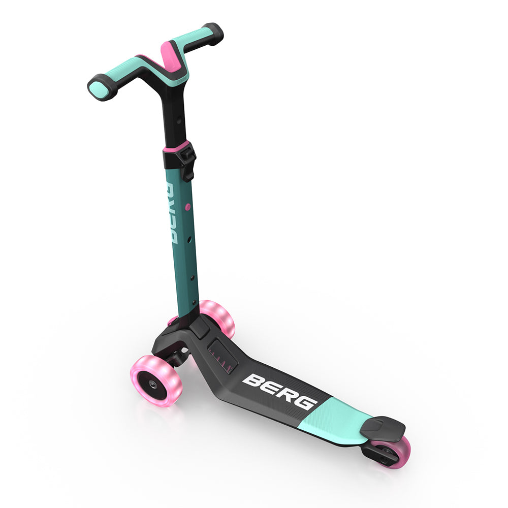 24-77-07-00-berg-nexo-foldable-kids-scooter-with-lights-mint-age-2