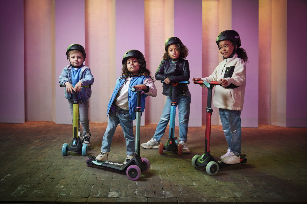 24-77-07-00-berg-nexo-foldable-kids-scooter-with-lights-mint-age-2