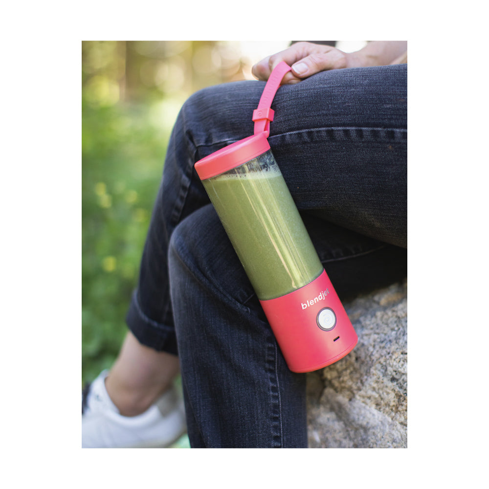 250261-blendjet-2-portable-rechargeable-blender-smoothie-maker-coral