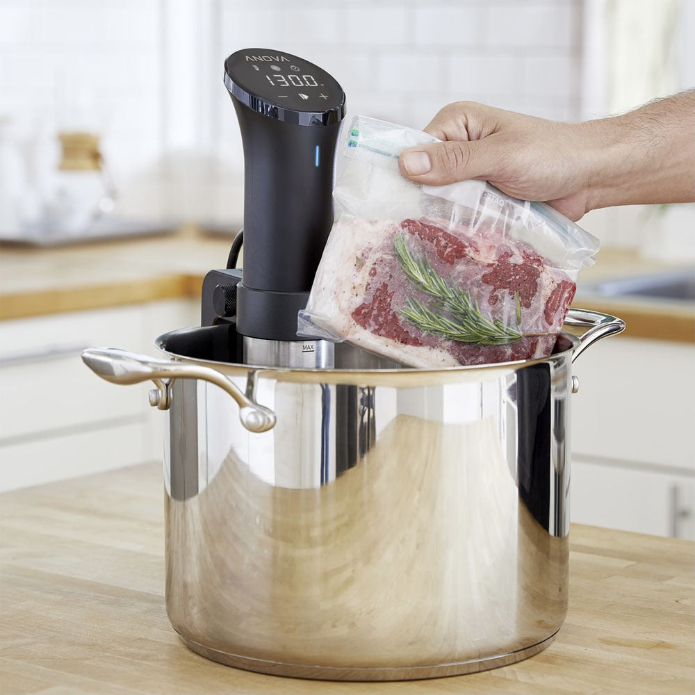 251756-anova-precision-cooker-mini-sous-vide-smart-wifi-home-kitchen
