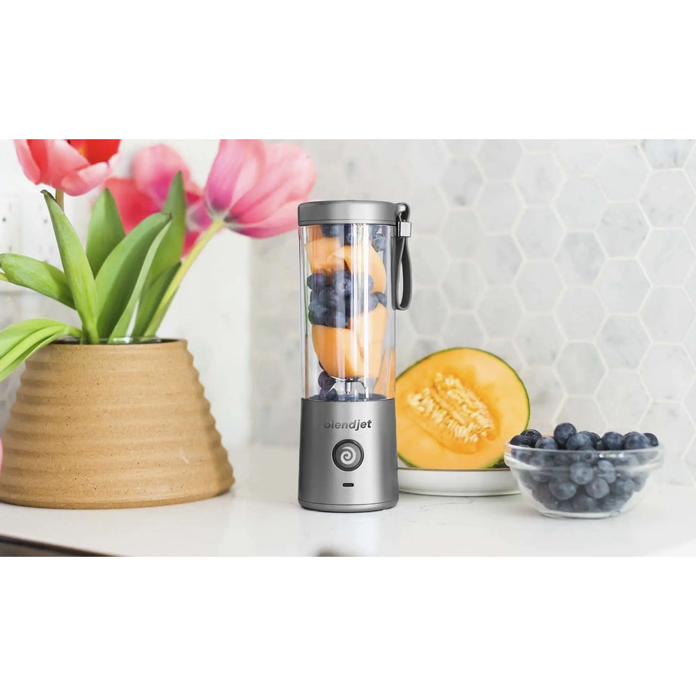 251802-blendjet-2-portable-rechargeable-blender-smoothie-maker-graphite