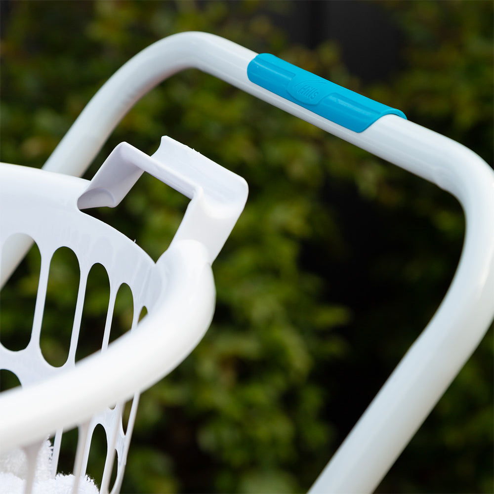 2747194-hills-classic-folding-lightweight-durable-laundry-trolley