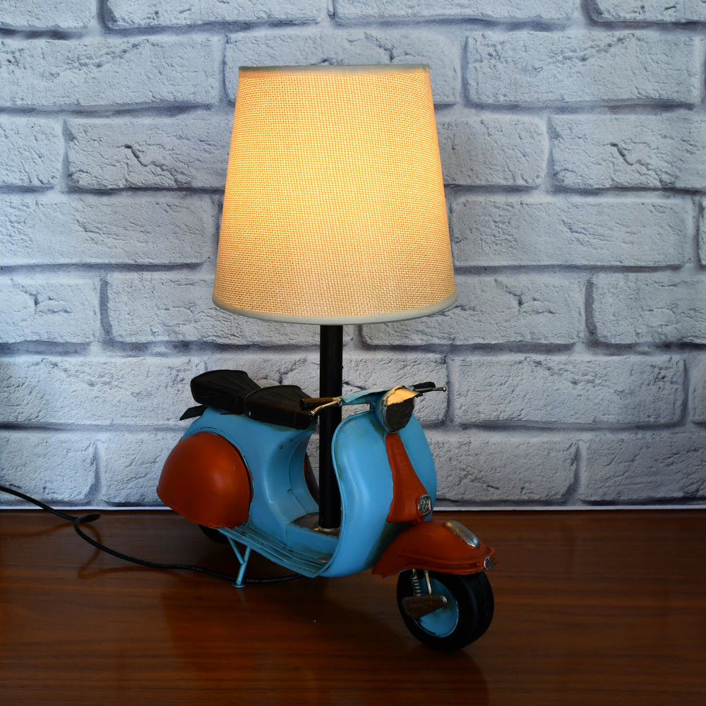 31115-auto-petit-usb-led-lamp-scooter-29x34cm-blue-red