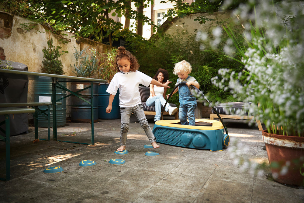36-15-10-00-berg-hoppaa-kids-trampoline-green-yellow-age-2