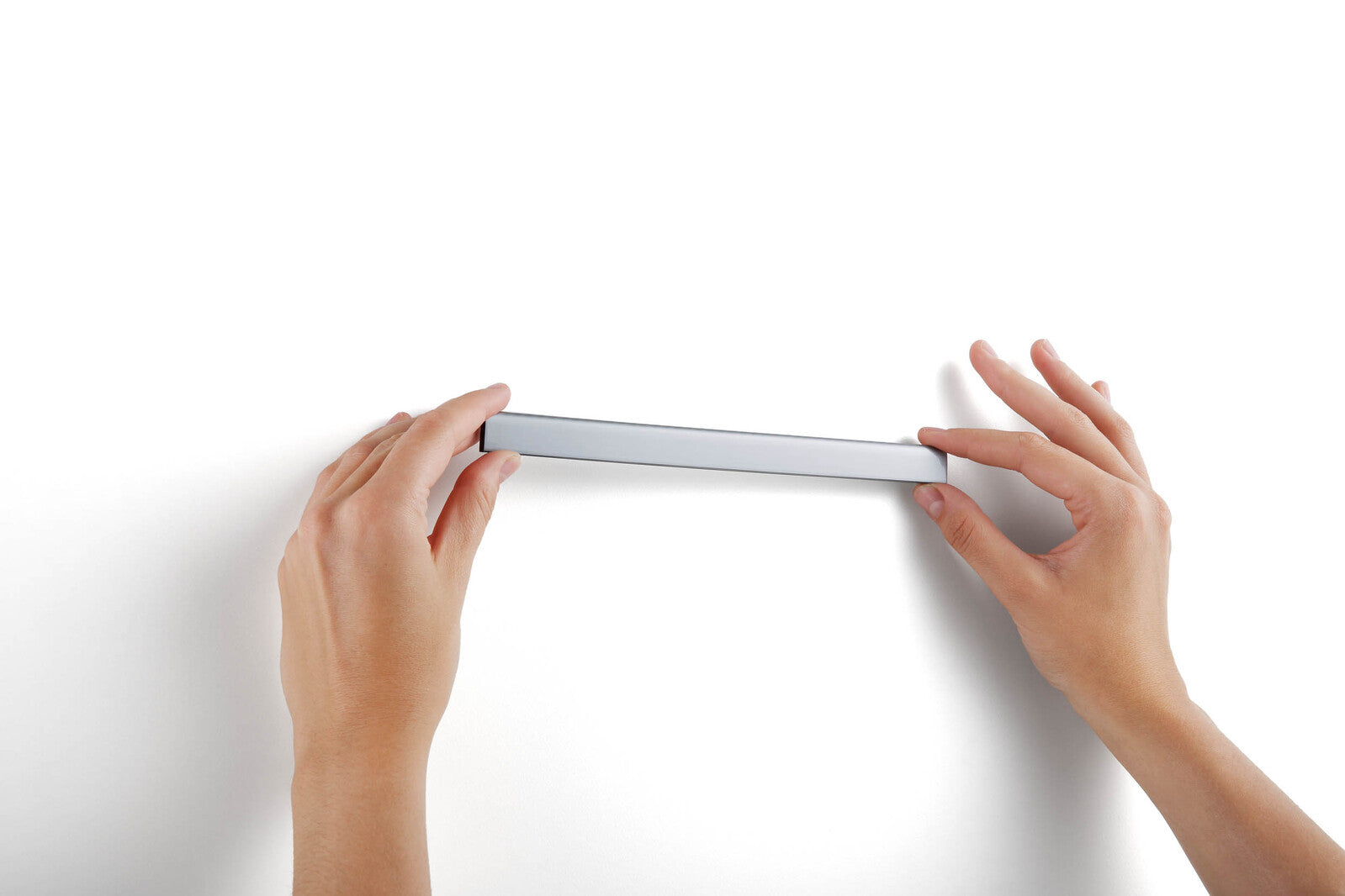 470623-5pk-durable-durafix-rail-a5-self-adhesive-21cm-magnetic-clip-silver