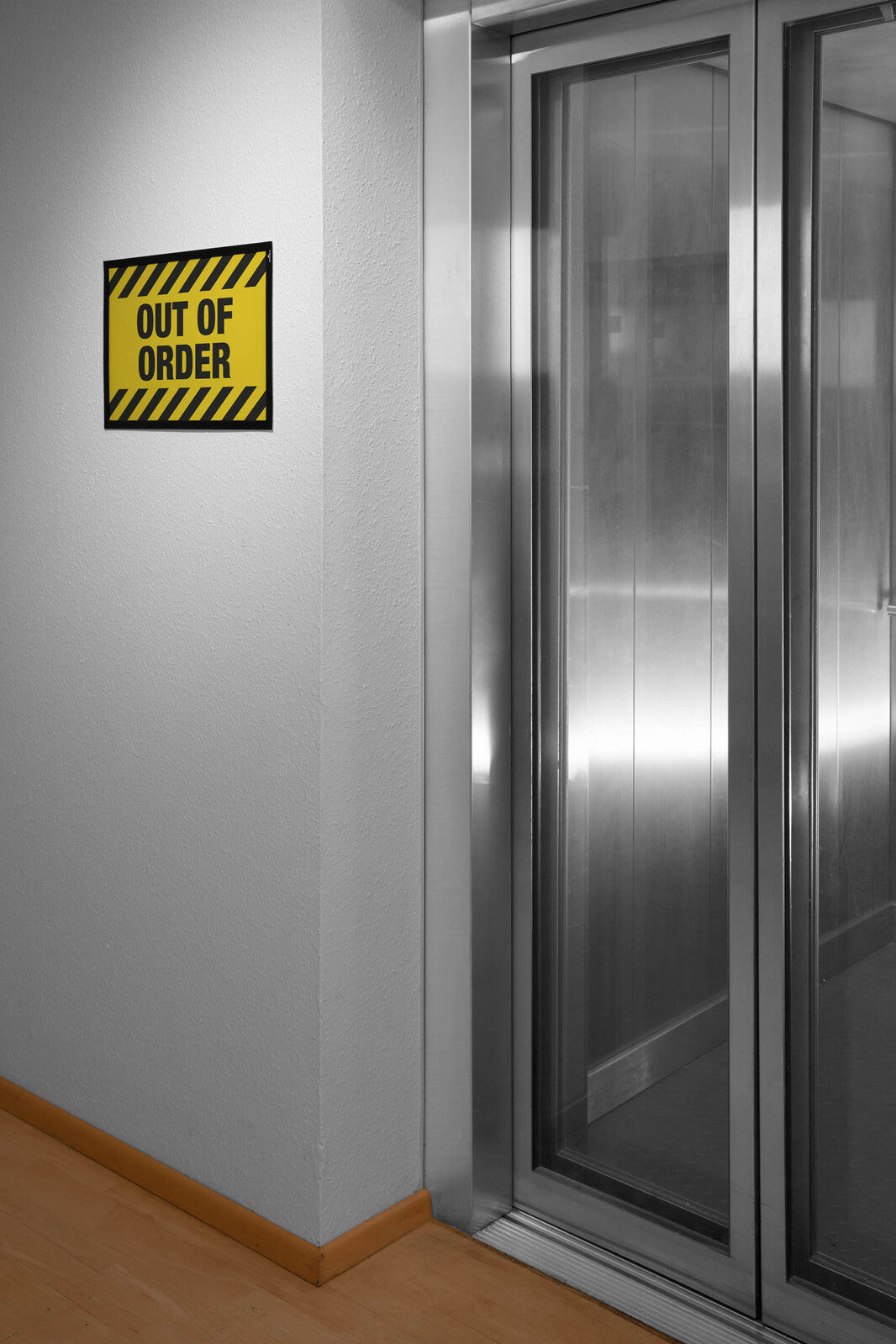 484401-durable-duraframe-wallpaper-a3-document-holder-w-adhesive-strips-black