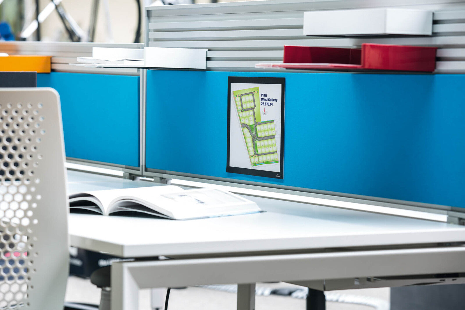 496801-durable-duraframe-grip-wall-textile-surface-a4-black