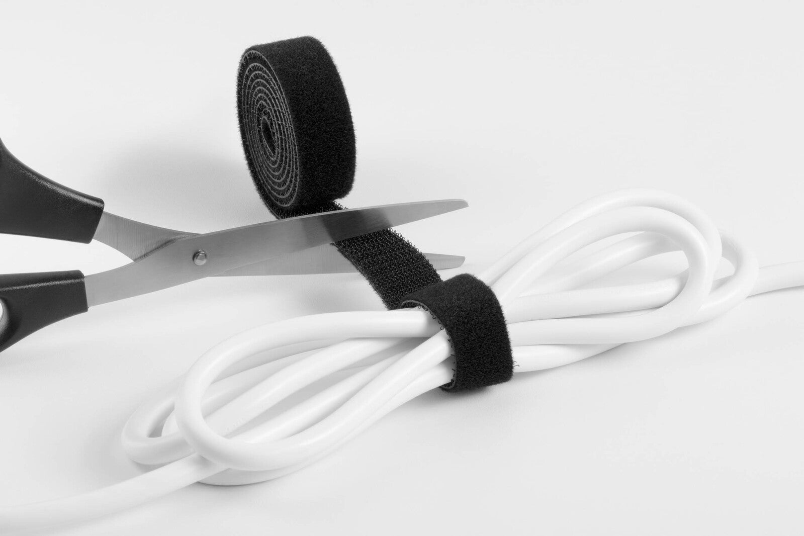 503201-durable-cavoline-2cm-self-grip-cable-tape-black