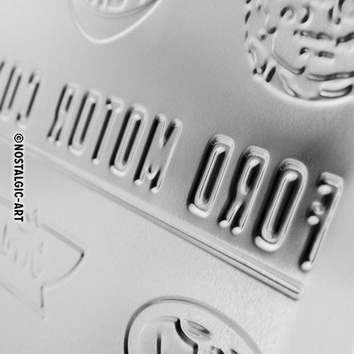 5123299-nostalgic-art-ford-logo-evolution-30x40cm-large-metal-tin-sign