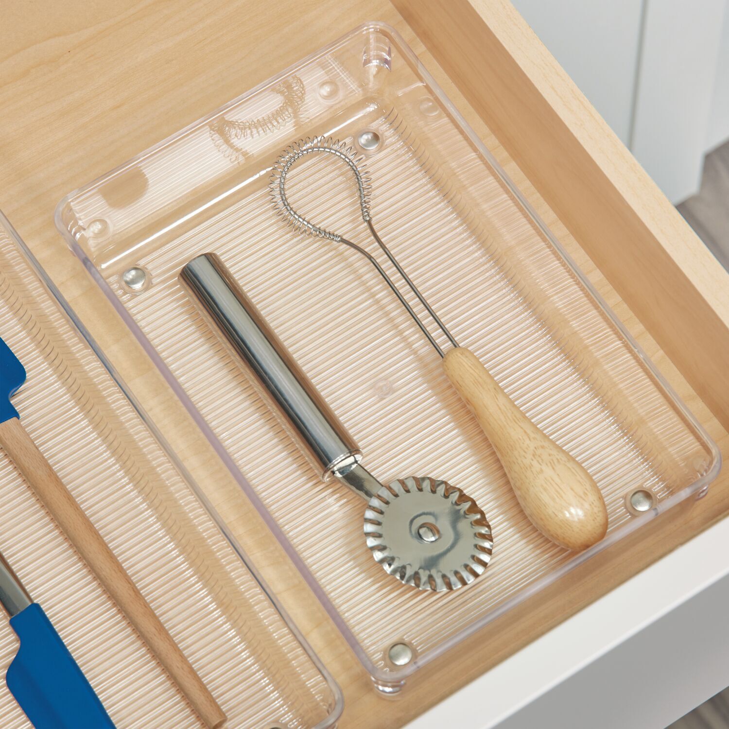 52640-idesign-linus-15-24x22-86cm-drawer-organiser-storage-clear
