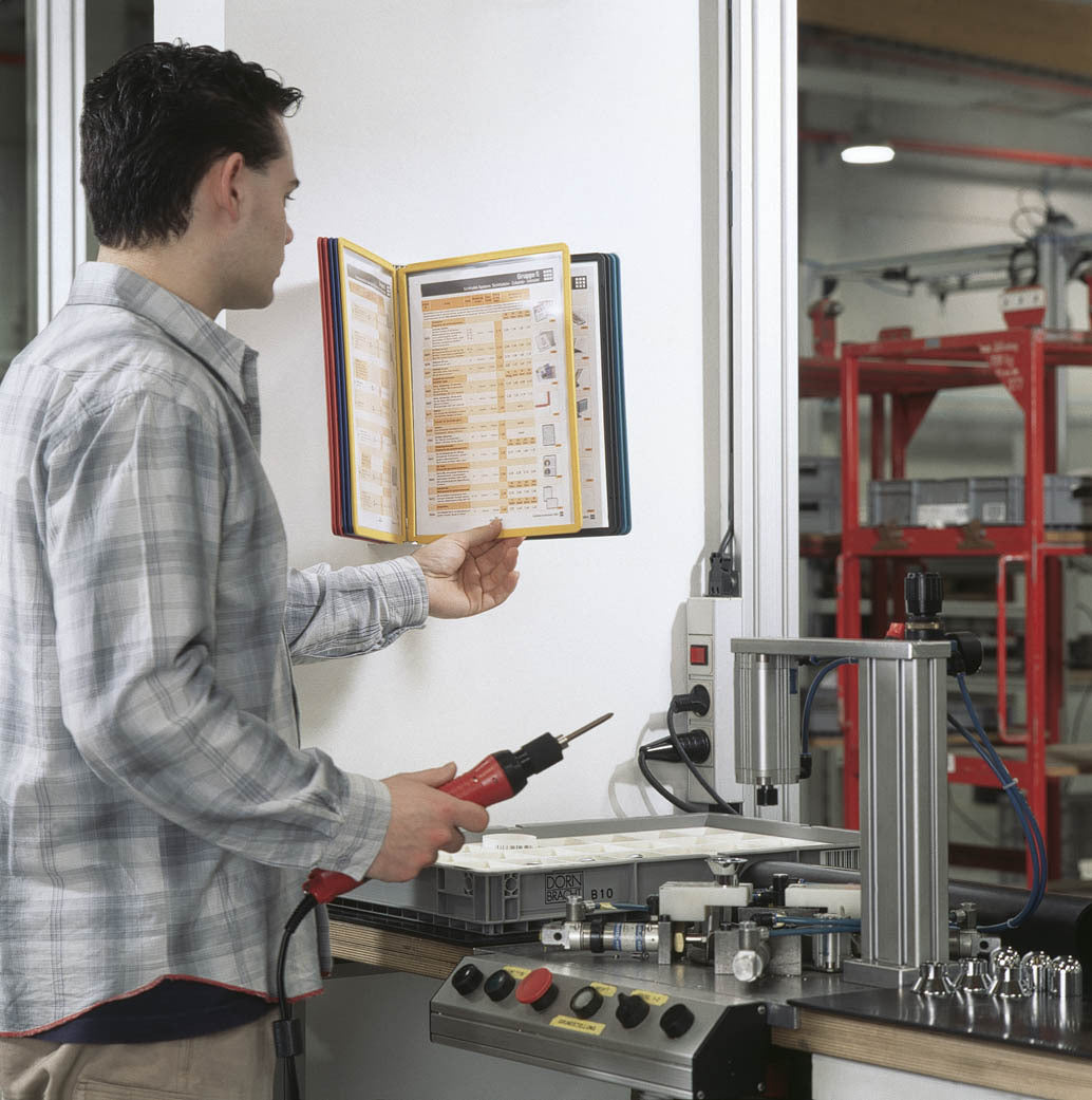 556700-durable-vario-wall-a4-document-display-panel-system-w-10-asst-sleeves