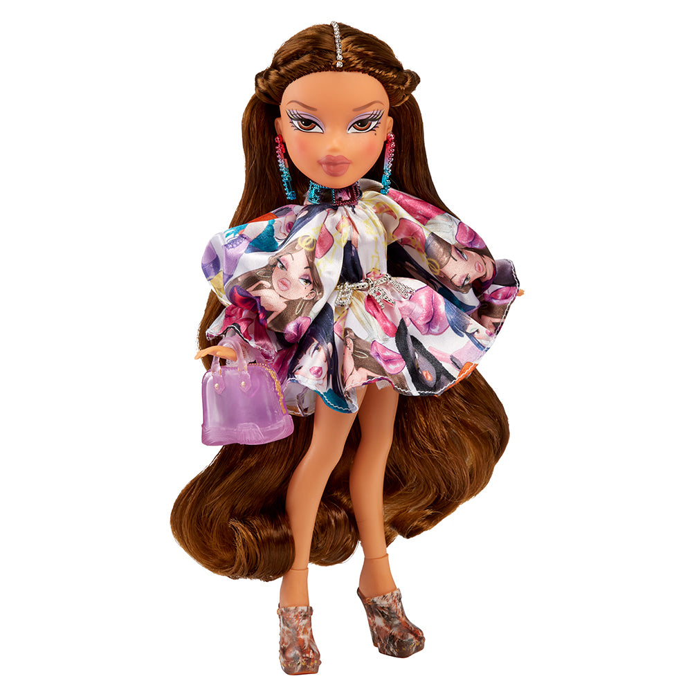 573470-ya-bratz-x-gcds-designer-fashion-doll-yasmin-14y