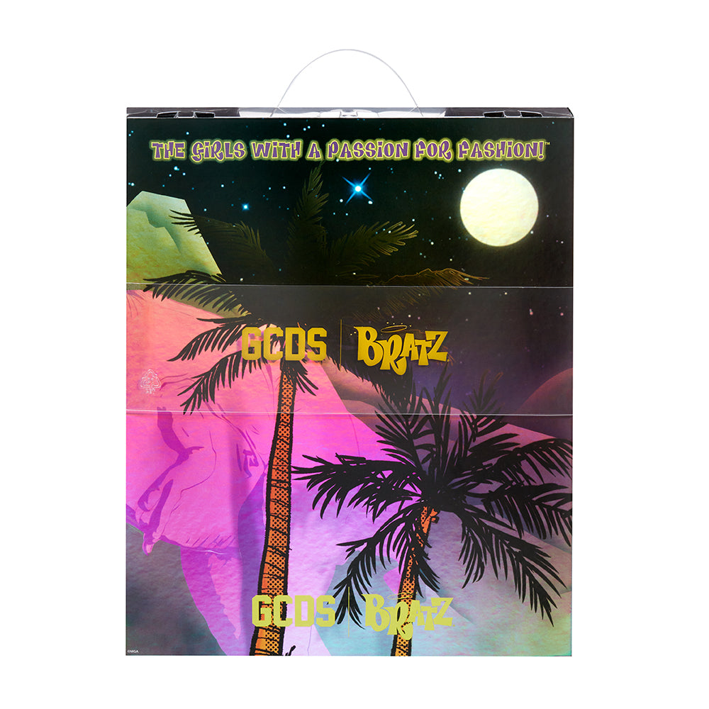 573470-ya-bratz-x-gcds-designer-fashion-doll-yasmin-14y