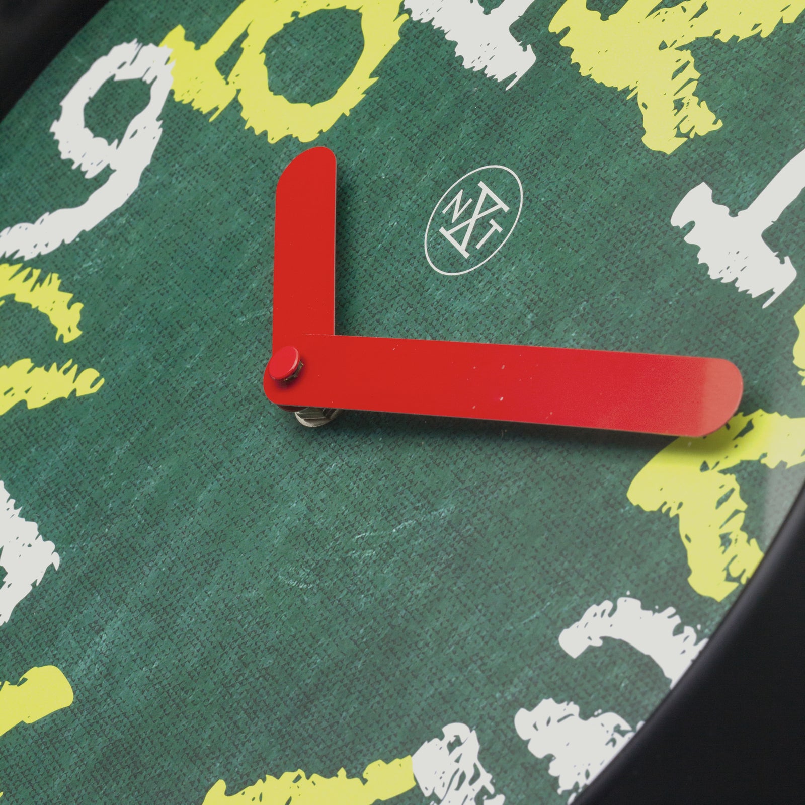 577365gn-nextime-chalkboard-plastic-analogue-30cm-wall-clock-green