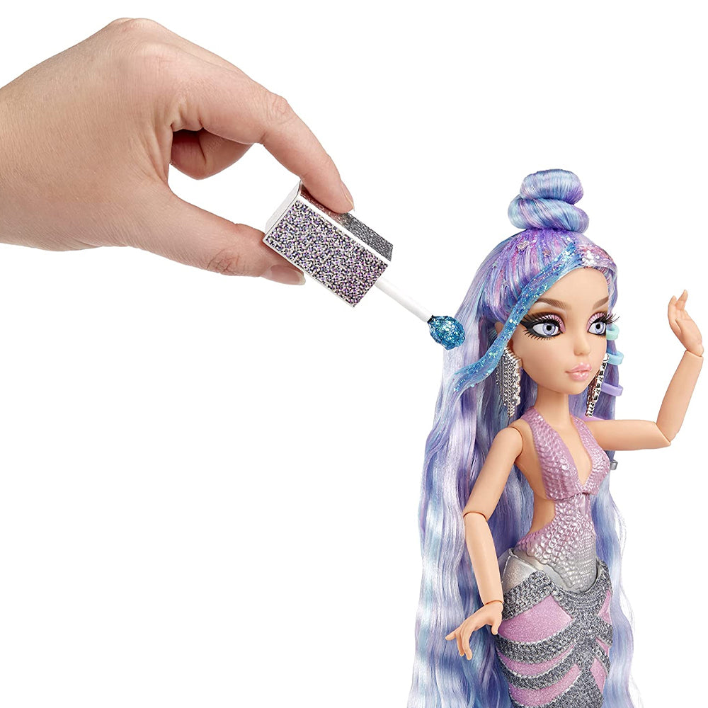 580843-or-mermaze-mermaidz-color-change-deluxe-fashion-doll-orra-4