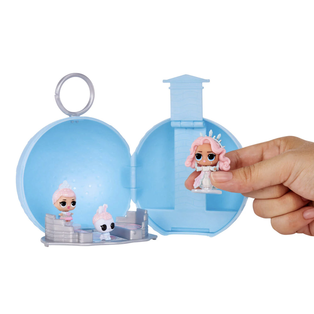 583943-l-o-l-surprise-o-m-g-mini-family-series-2-winter-family-assorted-3