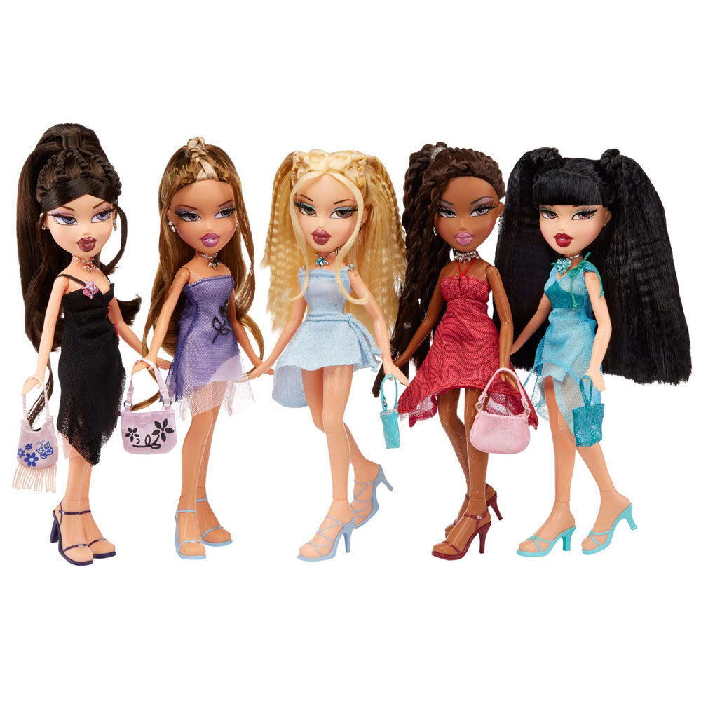 584704-cl-bratz-girls-nite-out-collection-21st-birthday-edition-cloe-25cm-doll-6y