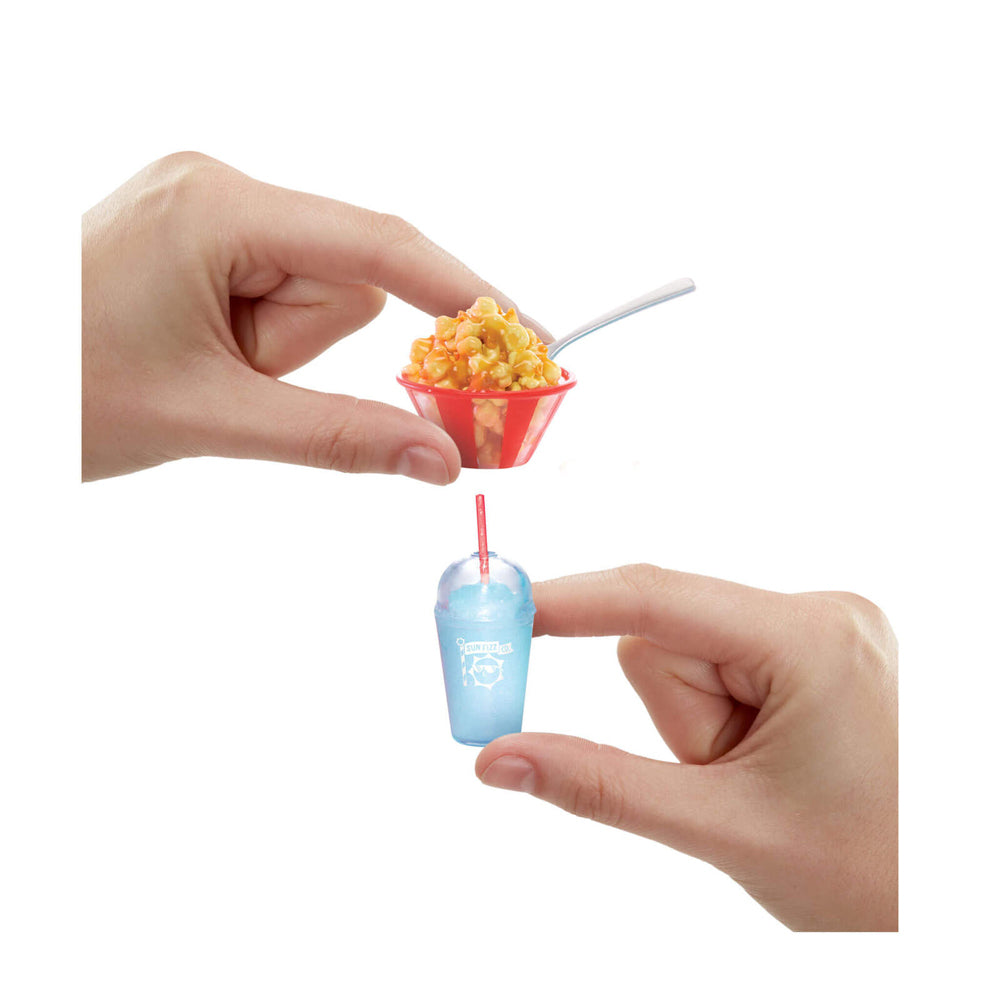 591818-mgas-miniverse-make-it-mini-foods-cafe-series-2-8