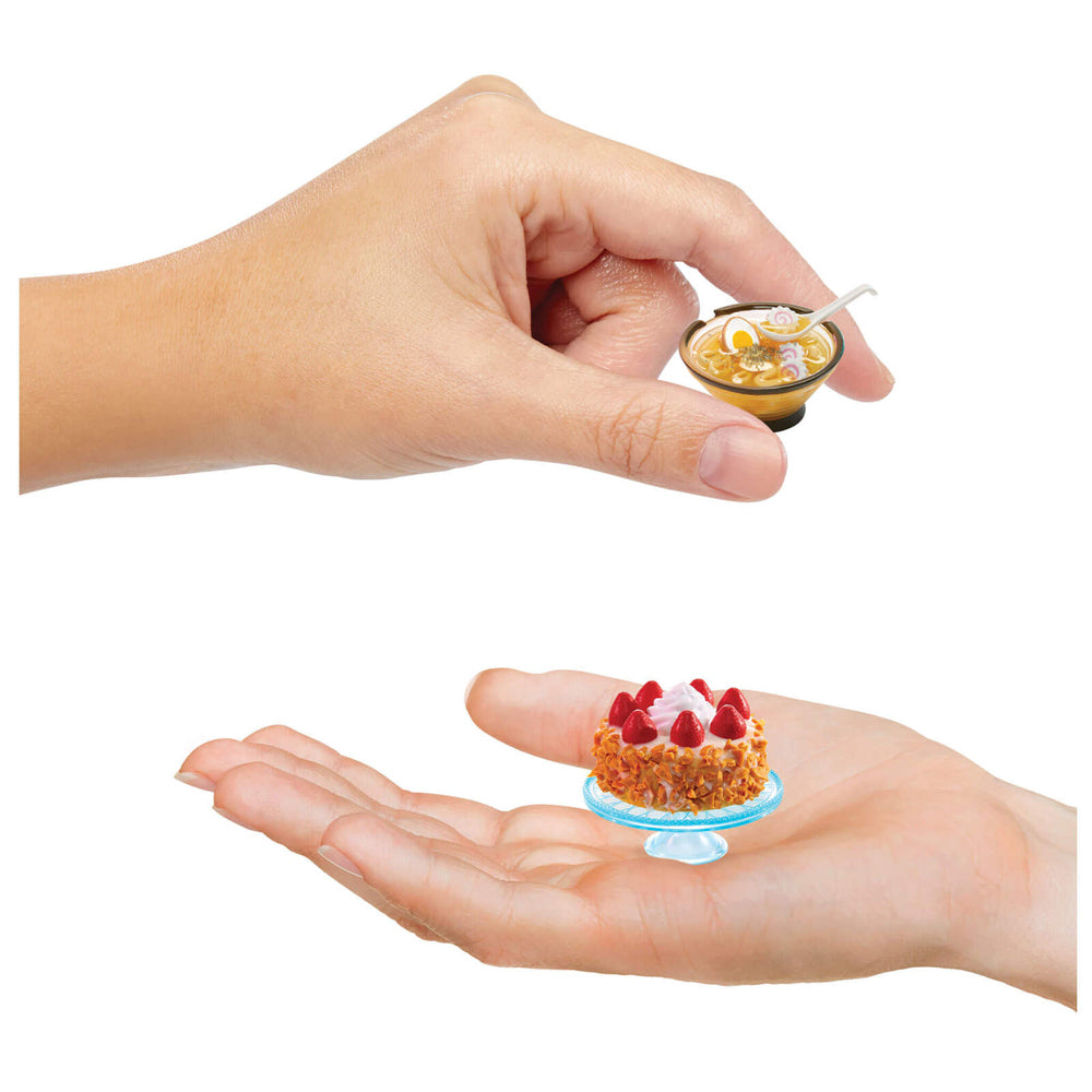 591825-mgas-miniverse-make-it-mini-foods-diner-series-2-8