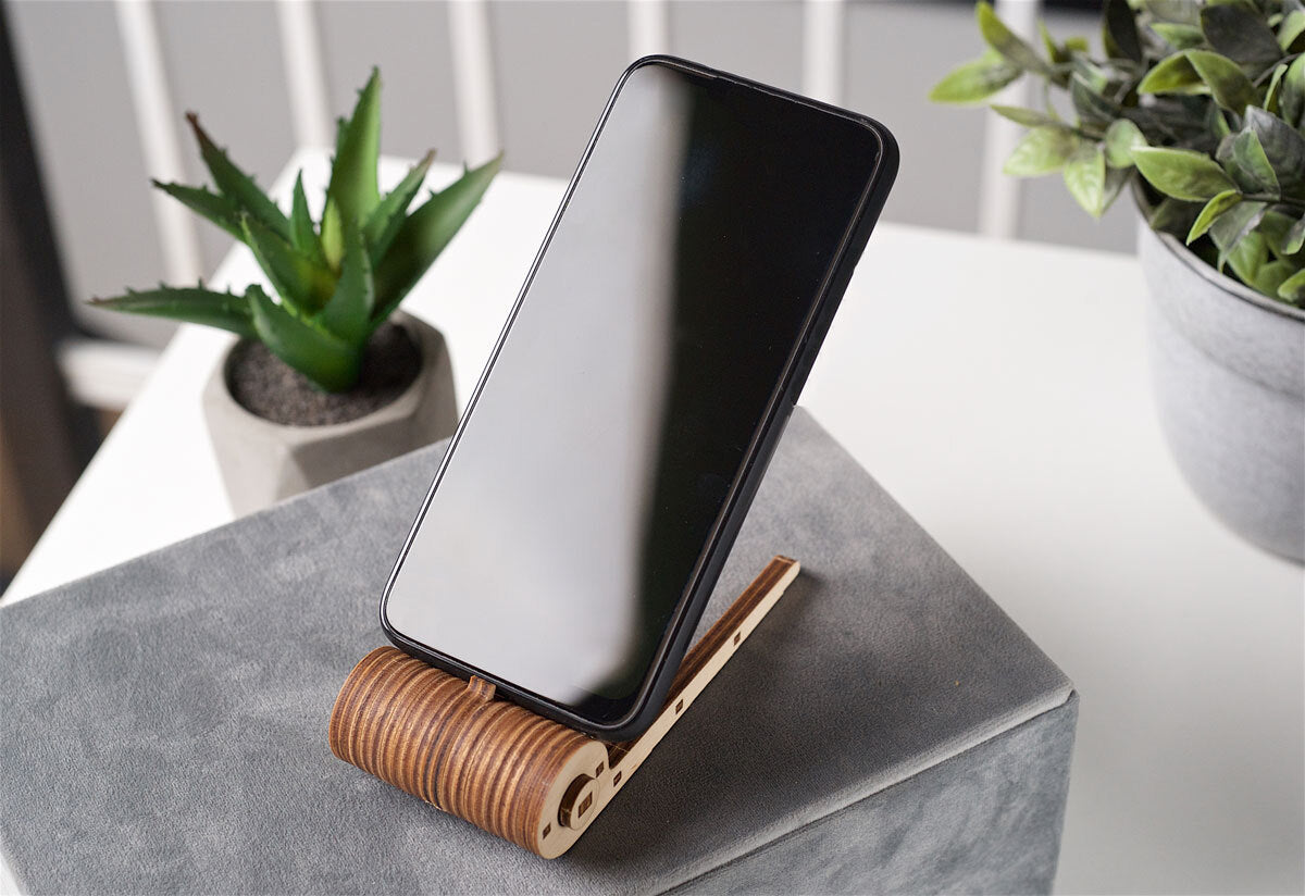 70145-ugears-foldable-phone-holder-diy-wooden-3d-puzzle-73pc