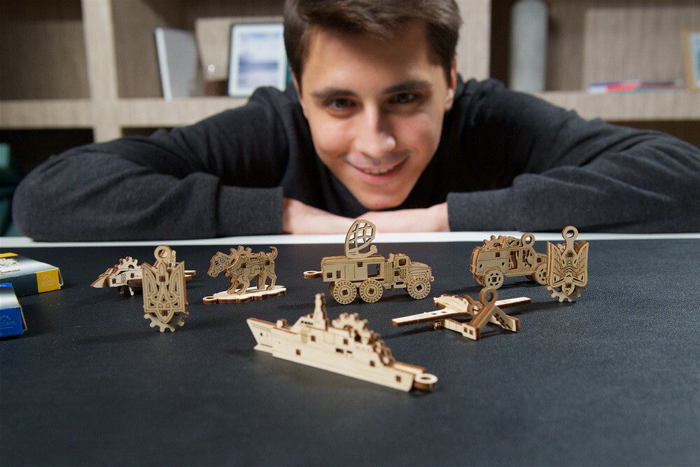 70198-u-fidgets-invincibility-mechanical-diy-wooden-3d-puzzle-43pc