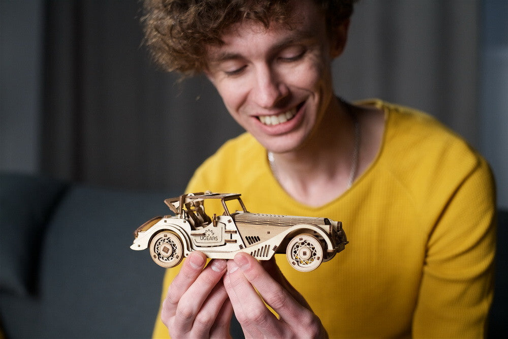 70202-ugears-sports-car-rapid-mouse-mechanical-wooden-3d-puzzle-226pc