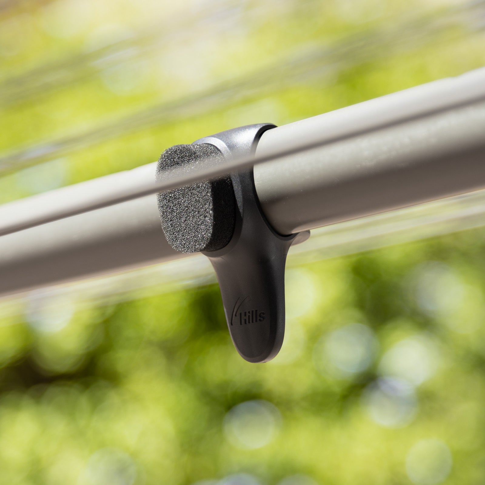 80150920-hills-line-cleaner-cleaning-accessory-for-clothesline