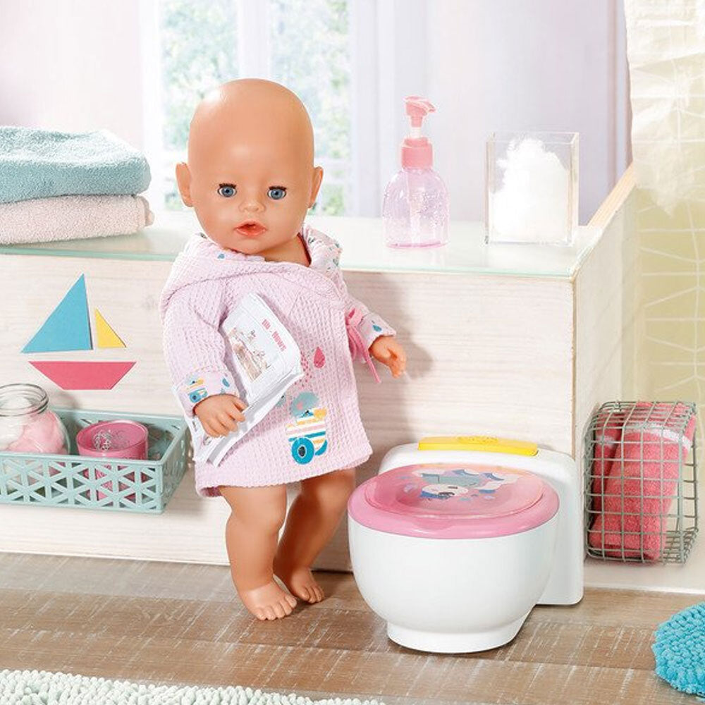 828373-baby-born-bath-poo-poo-toilet