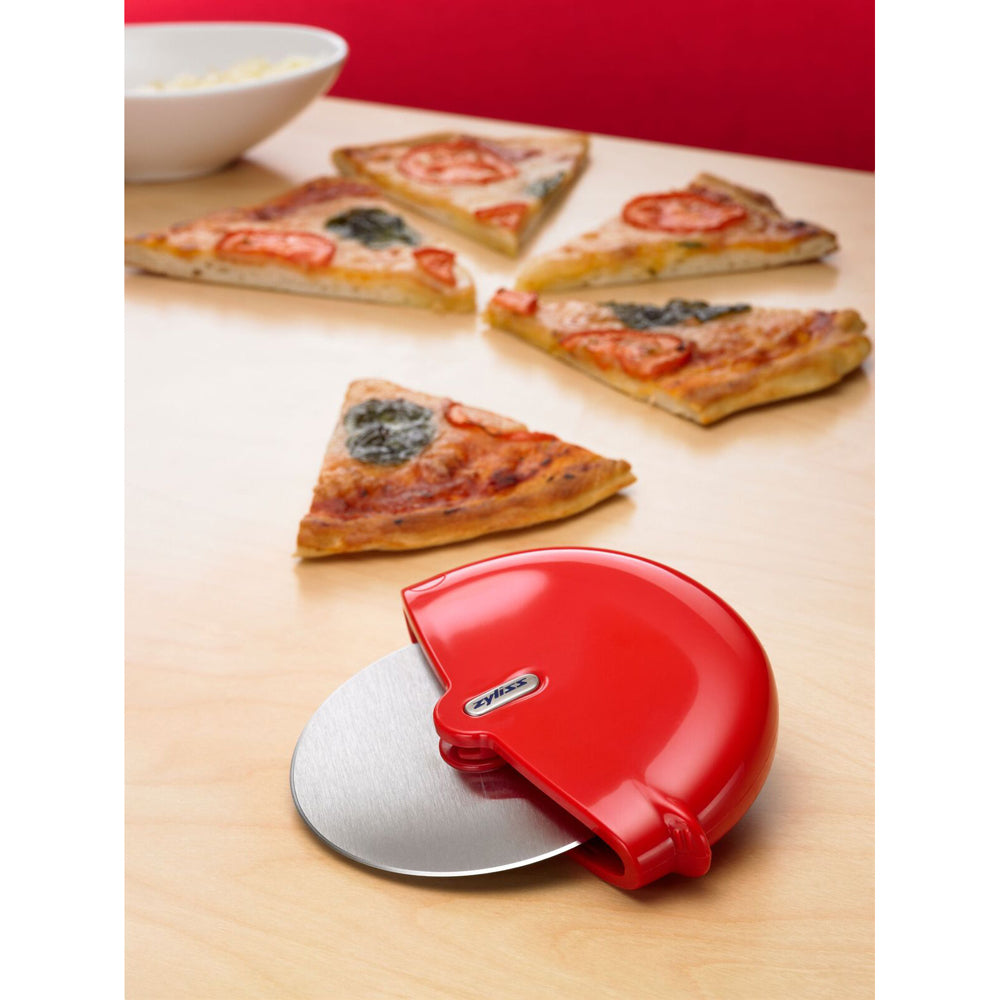 13761-zyliss-handle-less-pizza-wheel-slicer-cutter-roller-red
