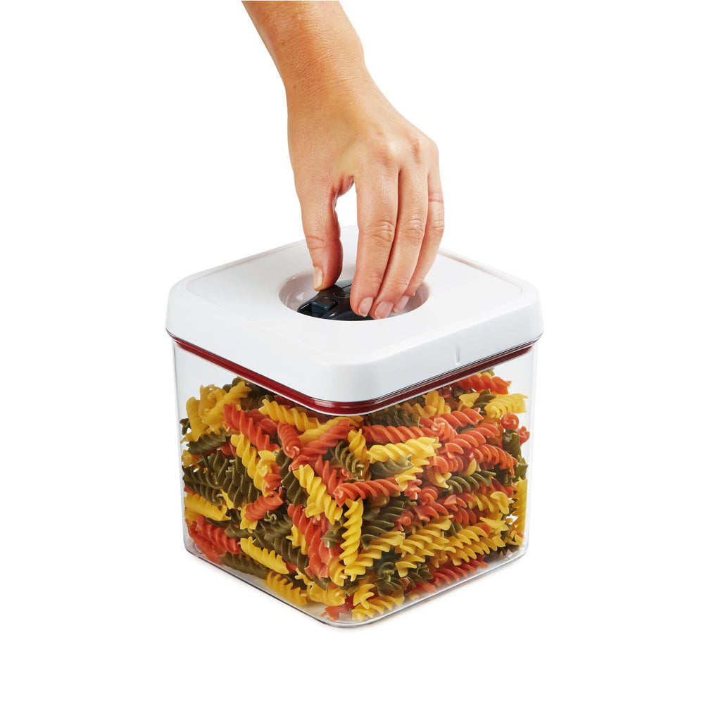 14664-zyliss-twist-seal-2-48l-16cm-large-square-container-white