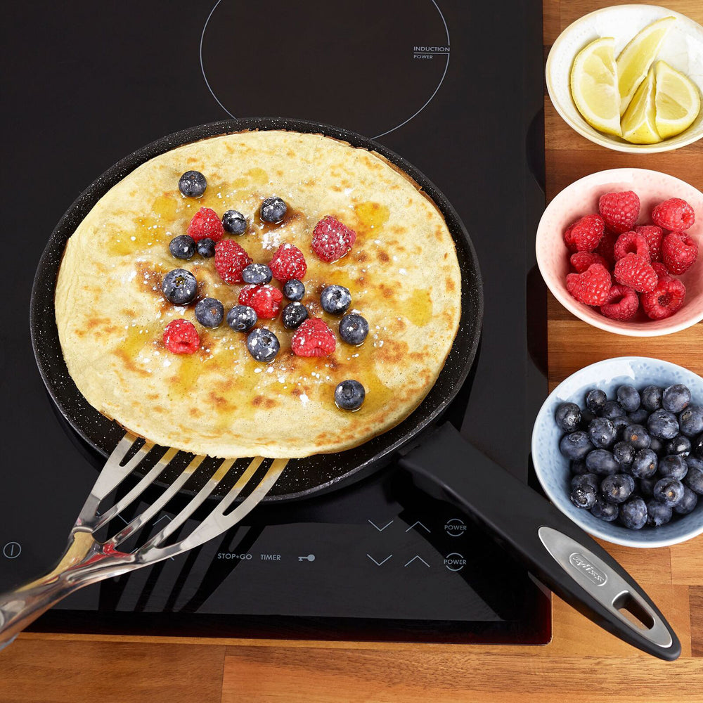 14708-zyliss-ultimate-forged-aluminium-non-stick-25cm-round-crepe-pan-black