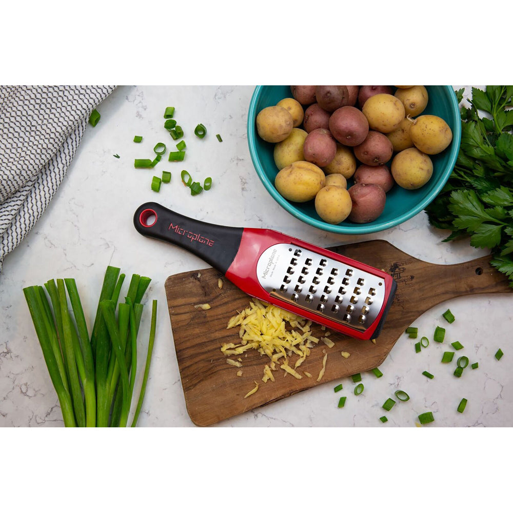 1503-microplane-artisan-extra-coarse-grater-stainless-steel-zester-red