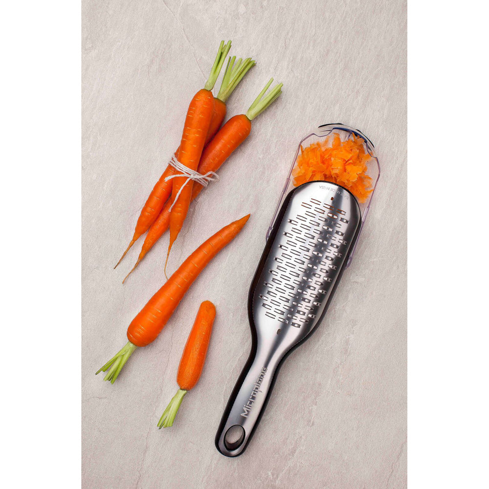 15301-microplane-elite-medium-ribbon-grater-w-250ml-catcher-black