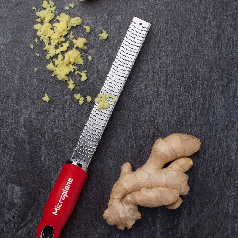 15360-microplane-premium-series-zester-grater-red