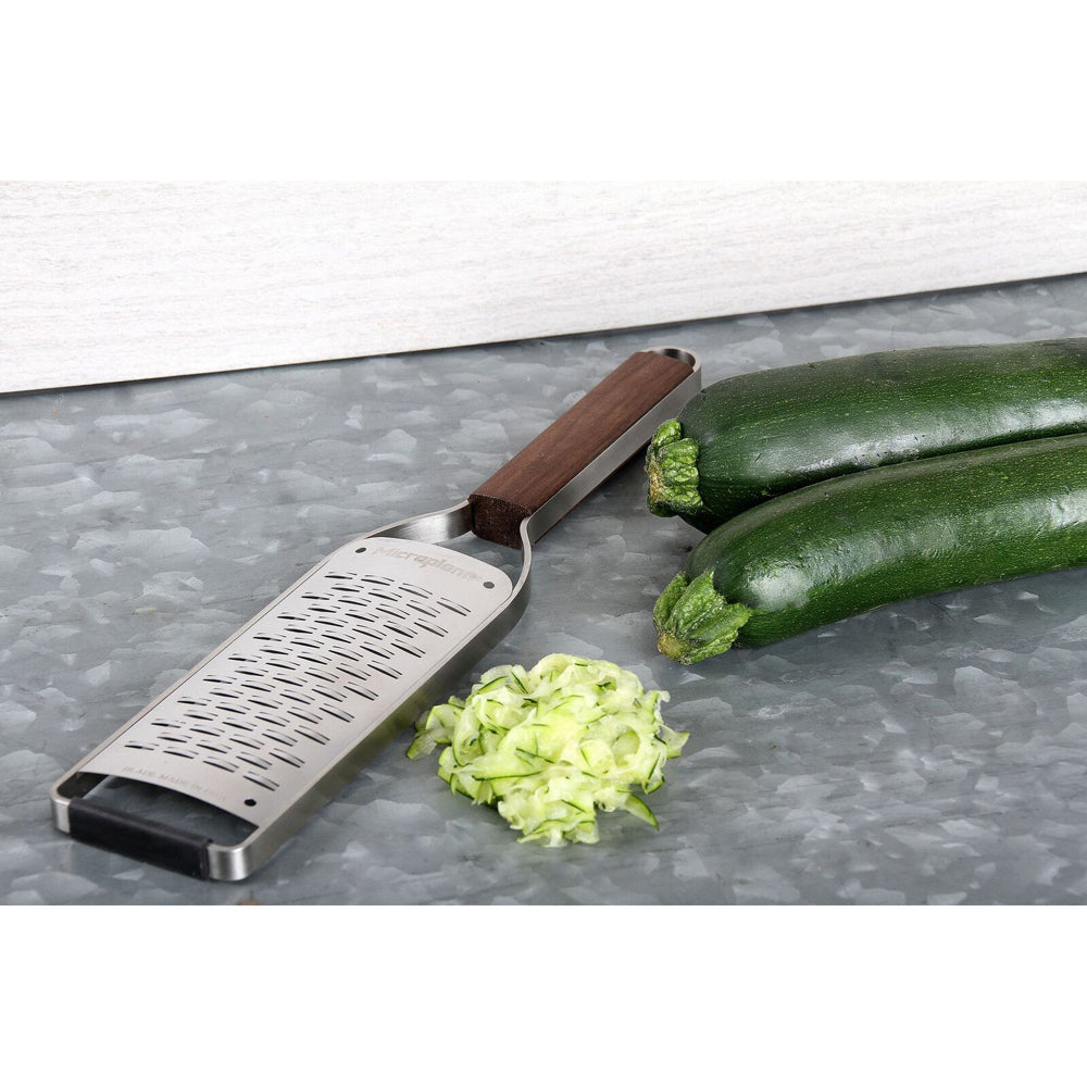 15401-microplane-master-series-medium-ribbon-grater-brown